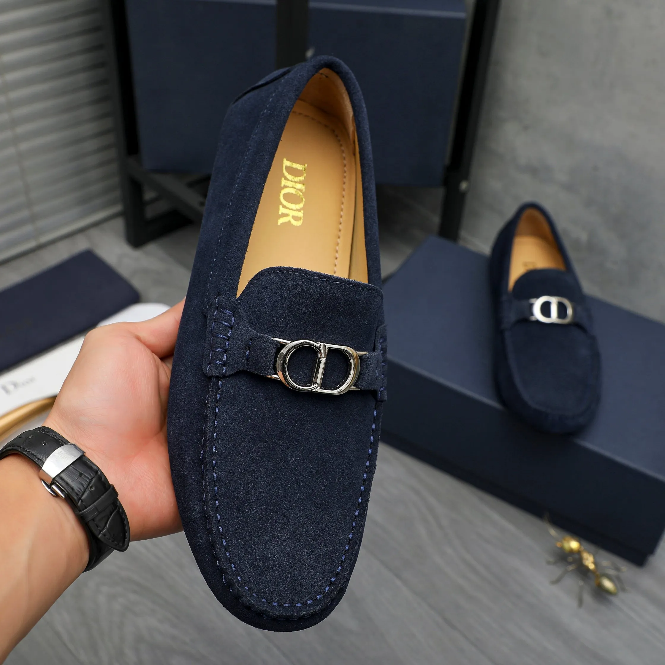 Men's shoes 💰p420 Product trademark: Dior "Dior" casual slip-on men's shoes Regular size: 38-44 Product materials: Selected frosted cowhide upper, sheepskin lining, rubber outsole